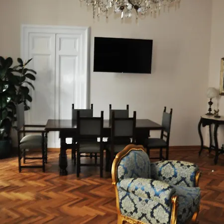 Gran Torino Apartament *